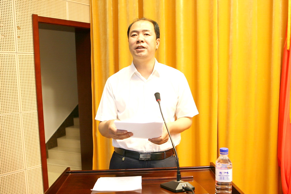 党委副书记、院长曹炳志同志发表讲话