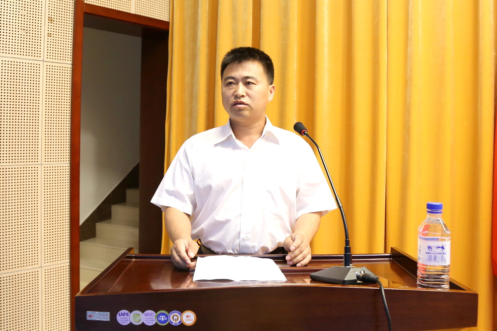 优秀共产党员标兵铁道信号学院莫建国同志发言